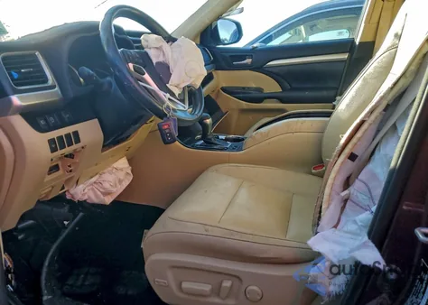 2017 Toyota Highlander Se from USA, damaged, VIN 5TDJZRFH8HS472631